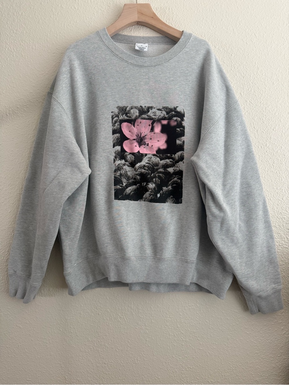 Grey Graphic Flower Crewneck Sweatshirt - Unbranded